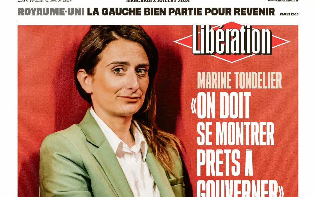 R_DeCastelnau's tweet photo. « Allô, Marine Tondelier, c’est Emmanuel Macron à l’appareil

• Ah bonjour Monsieur le président.

• Voilà pourquoi je vous appelle. Comme vous le savez les hordes nazies sont aux portes du pouvoir. Et il faut tout faire pour les empêcher d’ouvrir des camps de concentration et de construire des chambres à gaz.

• Tout à fait Monsieur le président. Et comme vous le savez, les 12 millions de ceux qui ont votés pour eux sont des ouvriers et des employés, qui en général n’ont jamais dépassé le bac, donc des abrutis incultes. Racistes, homophobes, misogynes, transphobes, carnivores, ils cochent toutes les cases. Il faut tout faire pour éviter cette horreur.

• Absolument et il ne faut surtout pas leur donner la parole. Alors voilà ce que je vous propose. Avec vos amis bac+5 et masters en études de genre du « Nouveau Front Populaire » des grands ancêtres comment qu’ils étaient pas contre les heures sombres, vous allez faire alliance avec les fonds de poubelle de mon mouvement. Et comme ça, hop, grâce à ce « bloc central », on fait comme d’habitude : no pasaran et on sauve le pays. En fait on sauve d’abord mes fesses, mais c’est le but, faut être clair.

• Pas con, mais comment fait-on ?

• Très simple. Votre mouvement ne représente pas grand-chose, alors je vais vous nommer Premier ministre et on va faire comme d’habitude. Refiler des maroquins aux écolos, ils adorent ça, et comme ça ils peuvent manger du homard arrosé de Château Yquem à tous les repas. Demander aux socialistes, dont je rappelle qu’ils m’ont fait élire, de trahir. Et ça ils ont l’habitude c’est leur seconde nature. Faire venir les bricolos qui salivent à l’idée de rester dans les salons de la république, et il y en a pas mal avec Ruffin et Corbière en tête. Vous allez vous répartir les postes avec les macronistes, et c’est bien le diable si vous n’arrivez pas à bricoler une majorité aussi relative que la précédente. Et on vous expliquera comment utiliser le 49-3. Je vous rappelle qu’Élisabeth Borne multirécidiviste dans ce domaine est socialiste. Ah et puis on refilera un truc à cet imbécile de Roussel, il en rêve.

• Bon ça me va, mais comment fait-on ?

• Ne vous inquiétez pas je vais vous arranger les bidons. Quelques coups de fil dans les rédactions et vous allez voir comment qu’ils vont tous vous mettre en avant.

• Eh bien merci Monsieur le président. À la semaine prochaine. »