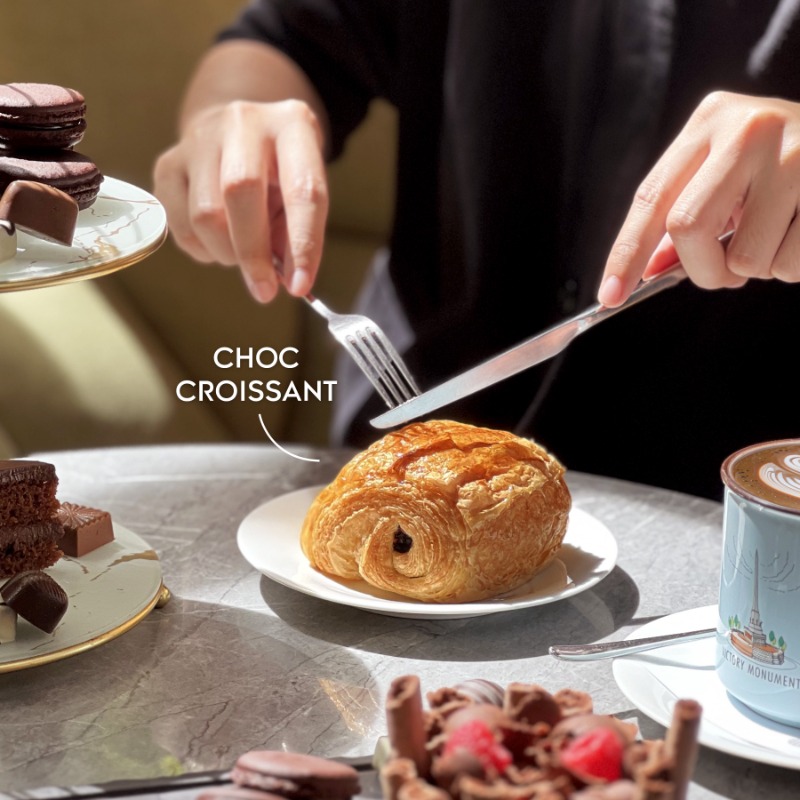 KingPowerhq's tweet photo. Happy World Chocolate Day
ดื่มด่ำรสชาติแห่งความสุขรับวันช็อกโกแลตโลก
ที่ #TheJunction
โรงแรมพูลแมน คิง เพาเวอร์ กรุงเทพ
For more information or reservations
📞02-680-9999
📱Line: @PullmanBangkok
#PullmanKingPower
#KingPower