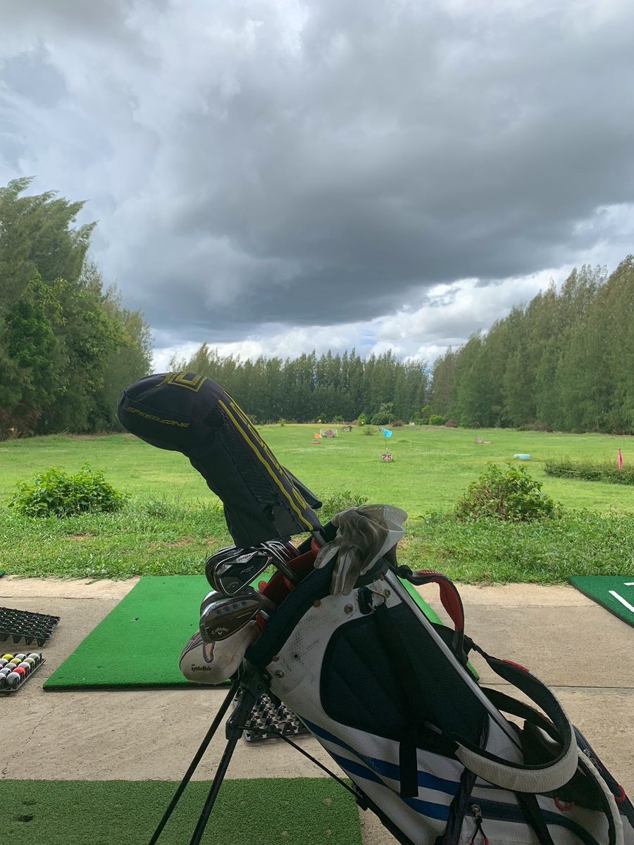 _seng's tweet image. ไม่อยากตีกล์อฟละ อยากตีเธอมากกว่า