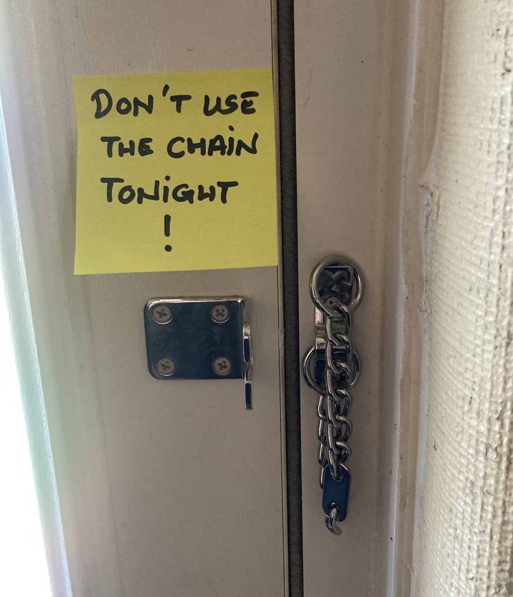 Lady Delf 😷 tweet media