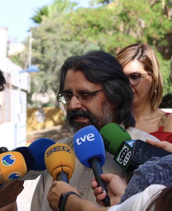 Onda Cero Melilla (@ondaceromelilla) on Twitter photo El <a href="/CIFPMelillaRVE/">CIFP Reina Victoria Eugenia</a> ha sido seleccionado por <a href="/educaciongob/">Ministerio de Educación, FP y Deportes</a> para dos proyectos de Innovación. facebook.com/10006369523803… El <a href="/CIFPMelillaRVE/">CIFP Reina Victoria Eugenia</a> ha sido seleccionado por <a href="/educaciongob/">Ministerio de Educación, FP y Deportes</a> para dos proyectos de Innovación. facebook.com/10006369523803…