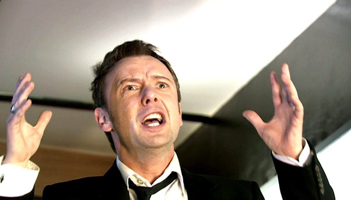 guzmansgomez's tweet image. the downfall of three prime ministers are linked to david tennant