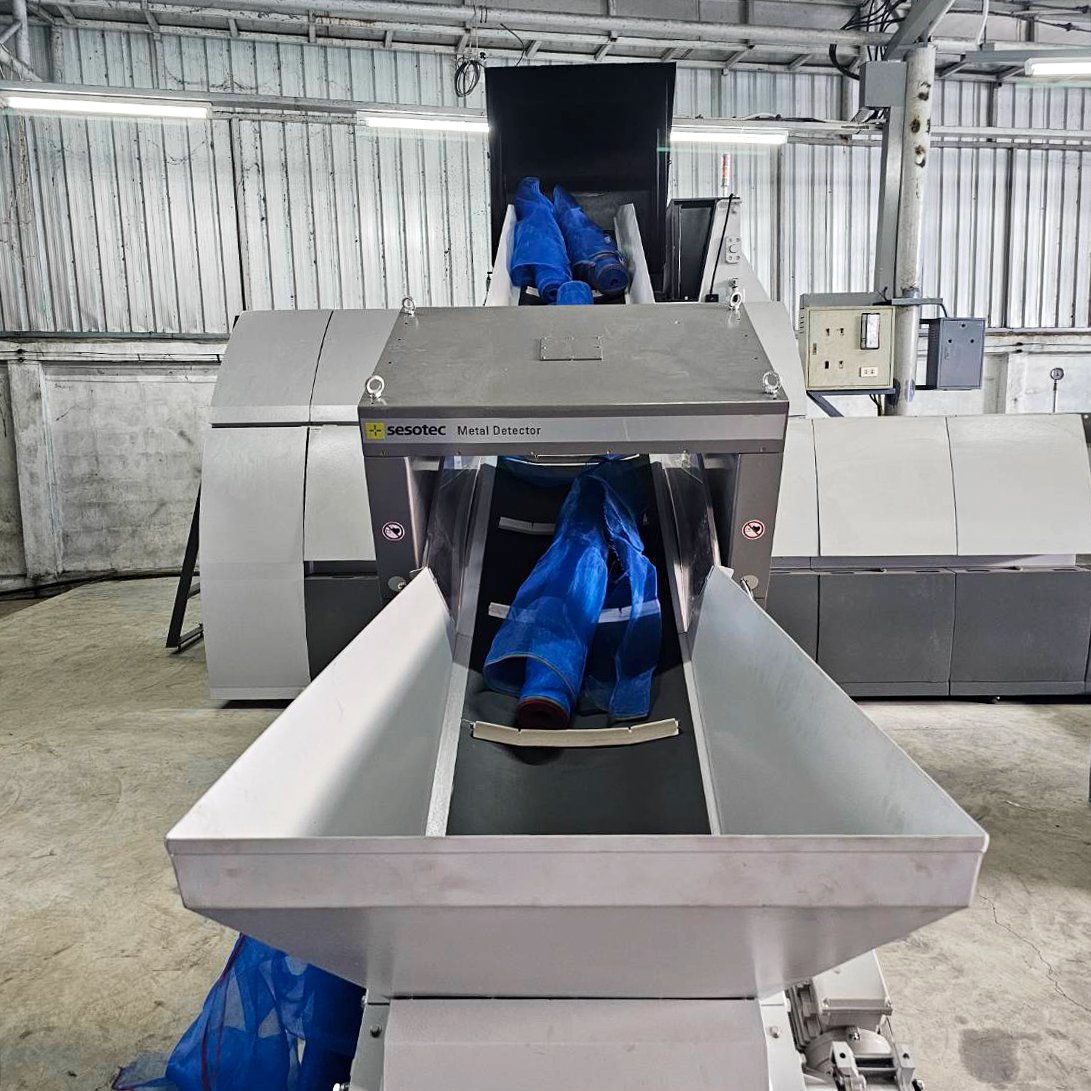 Polystar_TW's tweet photo. Last month, we installed two Shredder Plastic Pelletizers in #Vietnam and #Thailand!

The processed materials include slightly printed PE film, CPP/BOPP film, stretch film, fishnet, and PE/PP ropes. This diversity demonstrates the versatility of our Shredder Plastic Pelletizer. https://t.co/l6HxUZSuLo