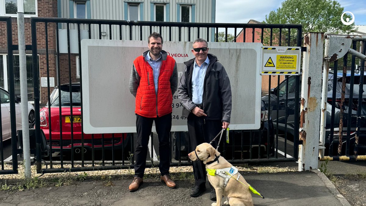 VeoliaUK's tweet image. It's #InclusionWeek, a chance to highlight the power of inclusion, particularly for colleagues like John.

Despite being diagnosed with a serious eye condition, John has continued to excel, thanks to support from his manager and the @RNIB.

Hear his story: ow.ly/8PVE50StsXM