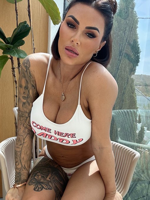 Drop a RT for #FuckMeFriday mayhem on my page today https://t.co/NXSOt0pcdb<a href="/tag/fuckmefriday"class="tags">#FuckMeFriday</a>