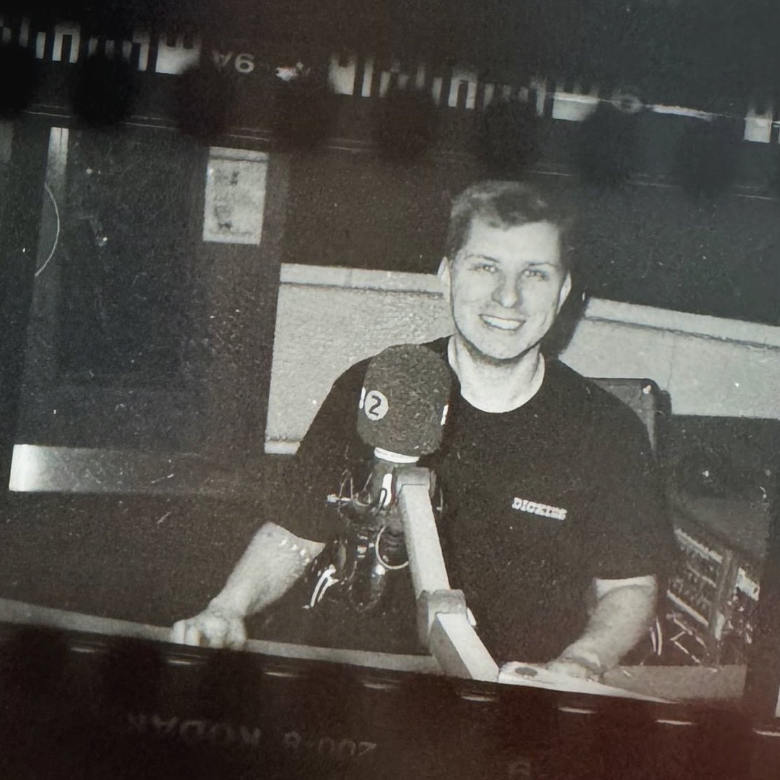 After an amazing 3 years producing @zoetheball, I’m leaving @bbcradio2 at the end of the summer 🥺

II’ve had the best time working on the biggest breakfast show in the UK! I’ll miss everyone at Radio 2… it’s the station I always dreamed of working at ❤️