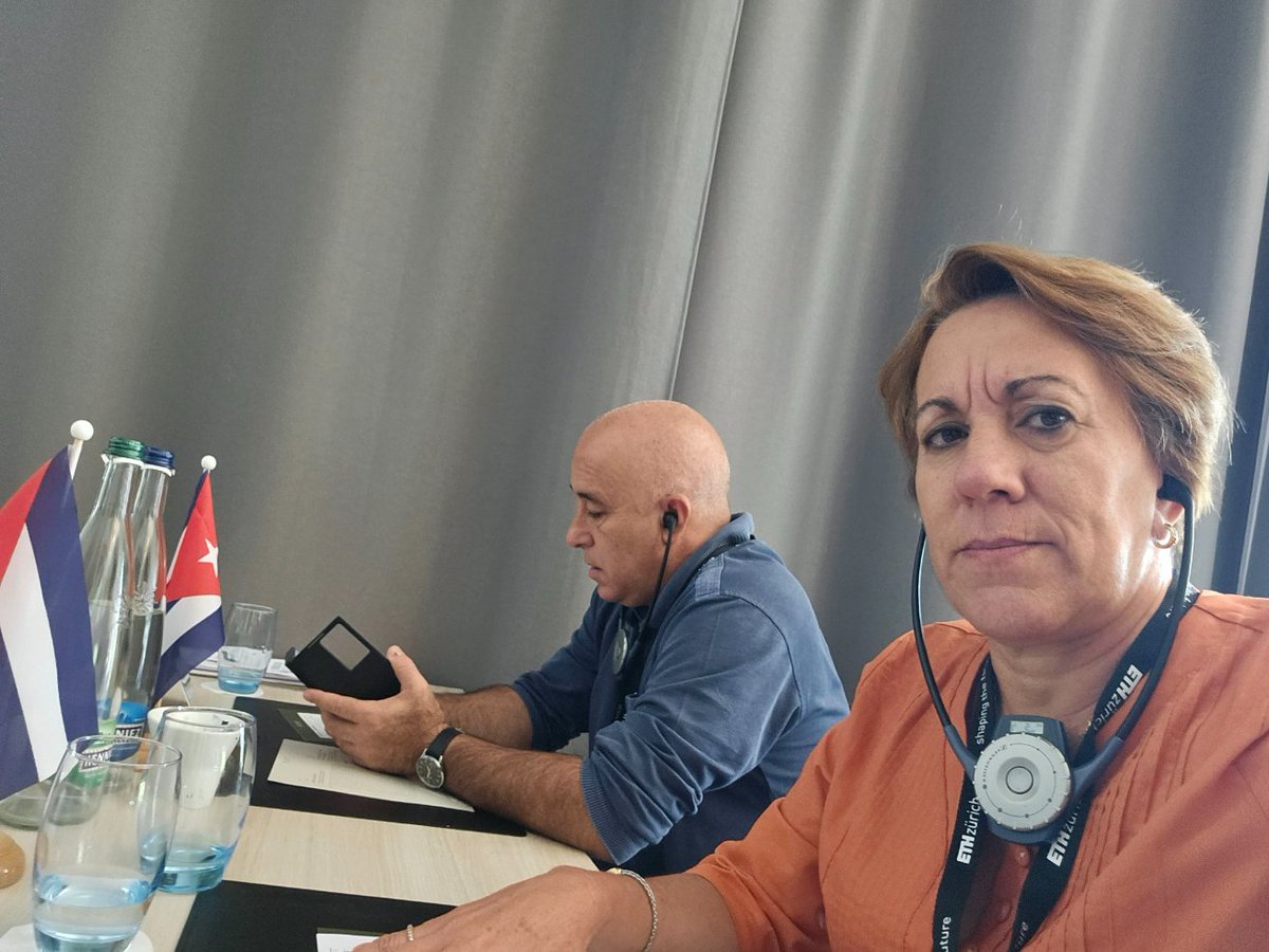 Yipsian1's tweet photo. Cadena de valor del currículo, cómo establecerla( Tema de hoy) en el curso de #ETHzürich. @CubaMined #PROFET https://t.co/7ZXL9YgRk8