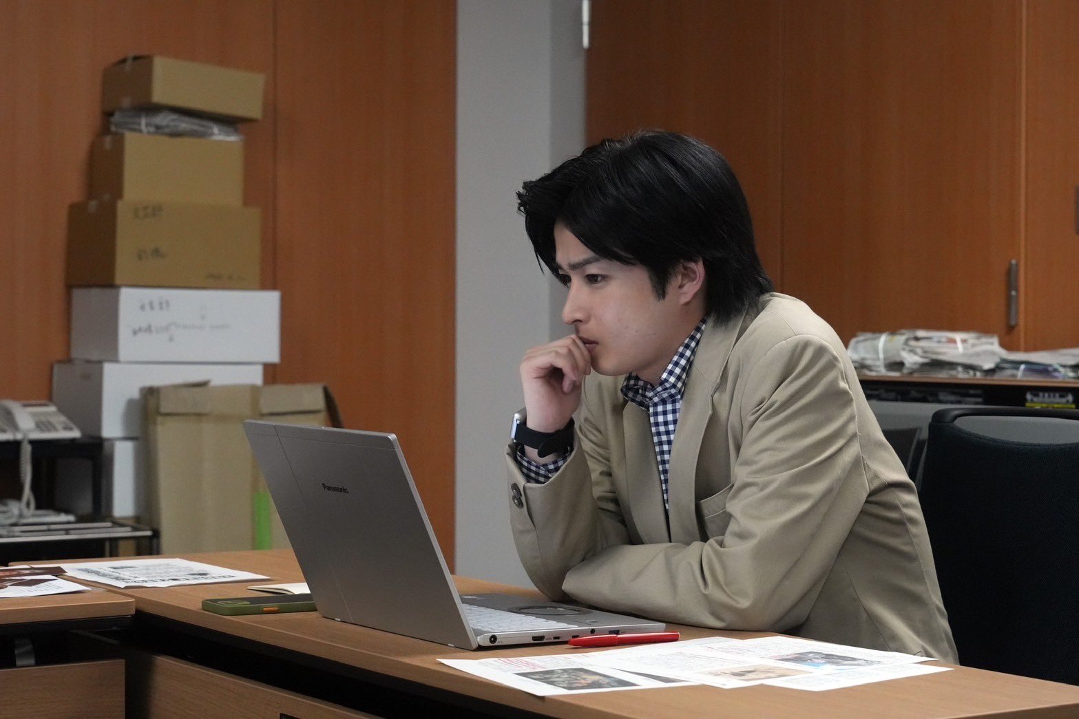 主役の椅子はオレの椅子 曽田陵介直筆サイン入りポスター 71fSYLKGy1L._UF350,350_QL50_.jpg