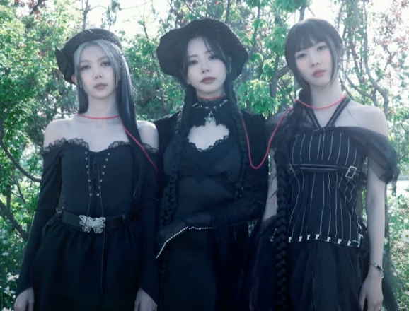 insomnicsy's tweet photo. THE GOTH

#Dreamcatcher #VirtuouS #드림캐쳐 https://t.co/AWltDLE7d6