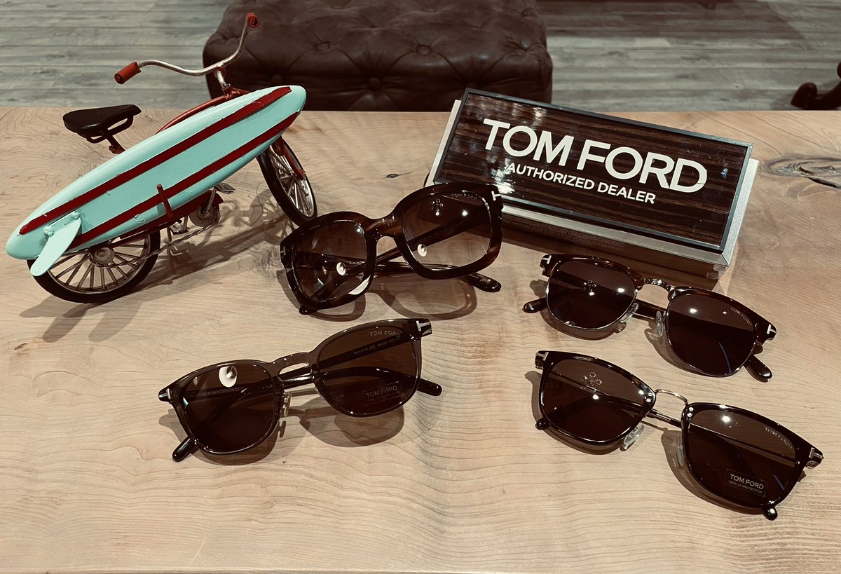 gafasinfo's tweet photo. TOM FORD（トムフォード）

最近どんどん気温が上がり、日差しも強くなってきましたね☀️🌞

この機会にぜひサングラスなどはいかがでしょうか？

今回はトムフォードの中からオシャレなサングラスフレームを集めてみました🕶️✨

#GAFAS #gafas #TOMFORD https://t.co/ejsLDKFbpV