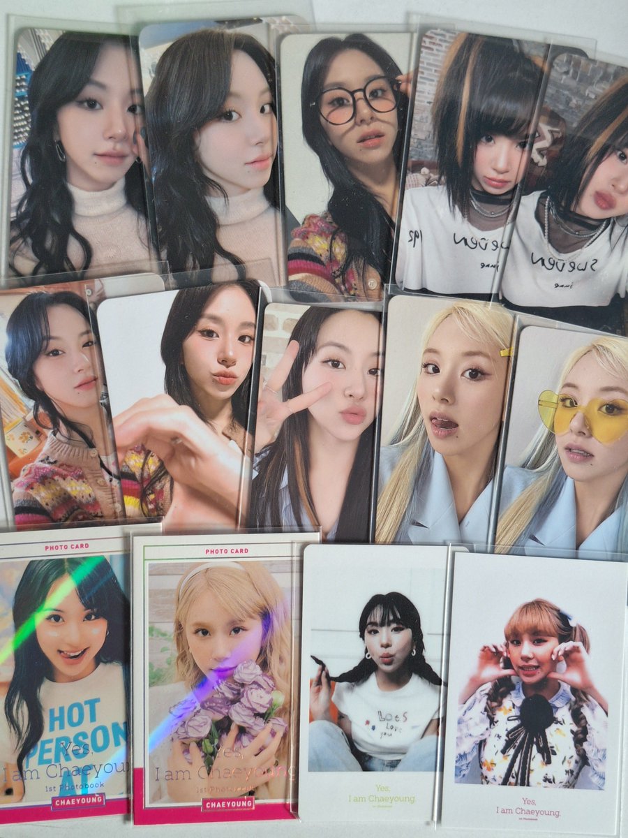 chaengieppo's tweet photo. wts lfb chaeyoung photocards. sana may mag adopt ♡♡ https://t.co/QuUCyeaHo6