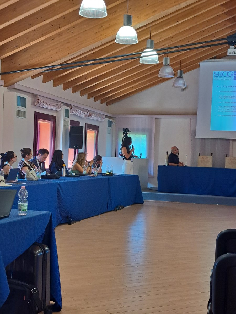 Nina Rosa Neuendorff (@neuendorff_nr) on Twitter photo #SIOG2024 #gerionc class case discussions <a href="/EtienneB66/">Etienne Brain</a> <a href="/kwokleungcheung/">Kwok-Leung Cheung</a> <a href="/YoungSIOG/">Young SIOG</a> <a href="/SIOGorg/">SIOG</a> #SIOG2024 #gerionc class case discussions <a href="/EtienneB66/">Etienne Brain</a> <a href="/kwokleungcheung/">Kwok-Leung Cheung</a> <a href="/YoungSIOG/">Young SIOG</a> <a href="/SIOGorg/">SIOG</a>