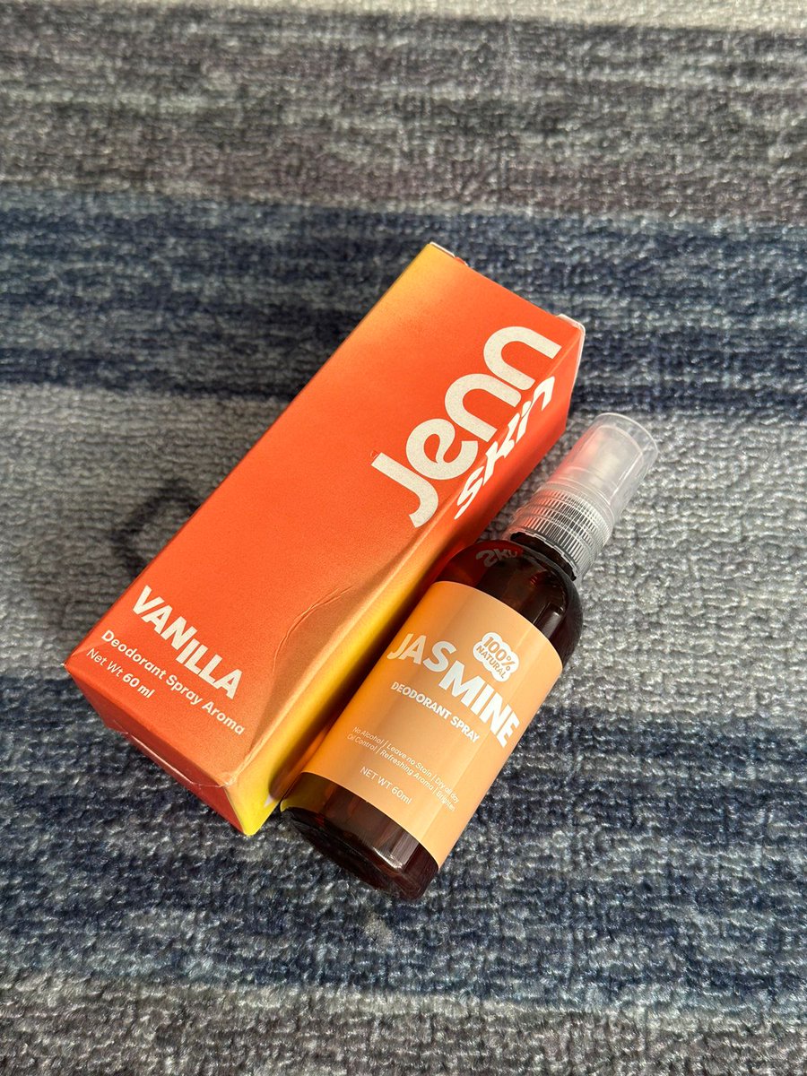 soulituedie's tweet photo. Hallo! Aku mau jualin beberapa barang (sementara make-up dan skincare) kondisinya masih bagus banget! 🥺✨

Darinpada menumpuk gajelassssss. 

Domisili Malang Kota. https://t.co/ASEchHsYCN