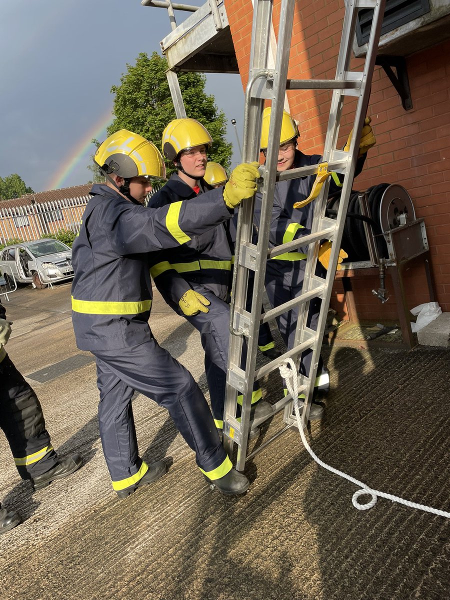 NCooper1880258's tweet image. All new experiences over the year. If you want to challenge yourself, we are recruiting for all units. Wythenshawe, Bury, Eccles and Bolton. Email for info
futureheroes@manchesterfire.gov.uk. Be part of something unique. @manchesterfire