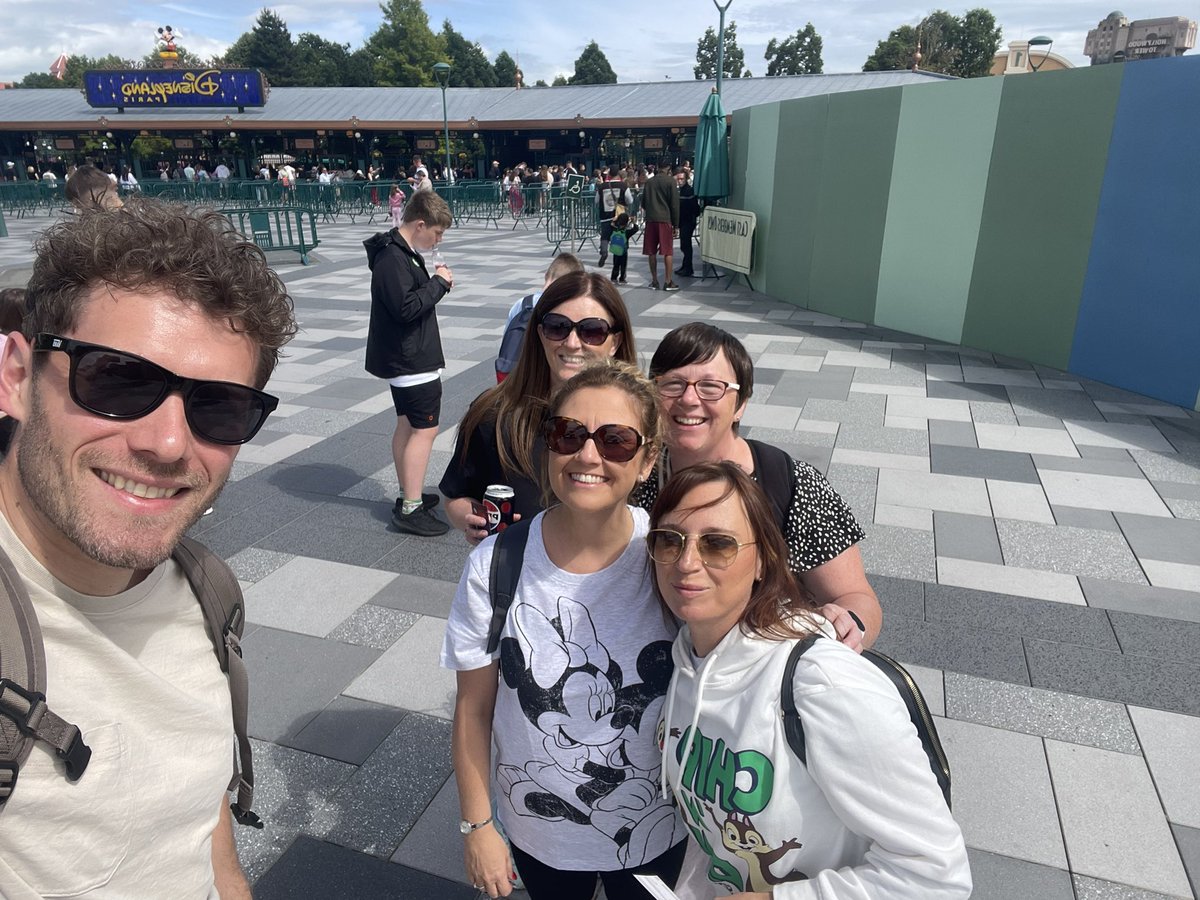 Day 2 - Disney 🏰🇫🇷❤️💙