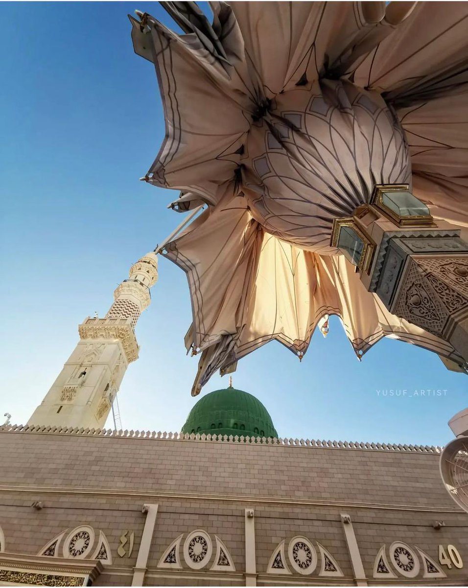 يارب إنها آخر جُمعه في هذا العام اللهُم اجعلها خِتام لأحزاننا وبداية جديدة لأفراحِنا ولا تخرجنا منها إلا وقد غفرت لنا ذنوبنا ورضيت عنا 
#اللهم_صل_وسلم_على_نبينا_محمد 
#جمعة_مباركة