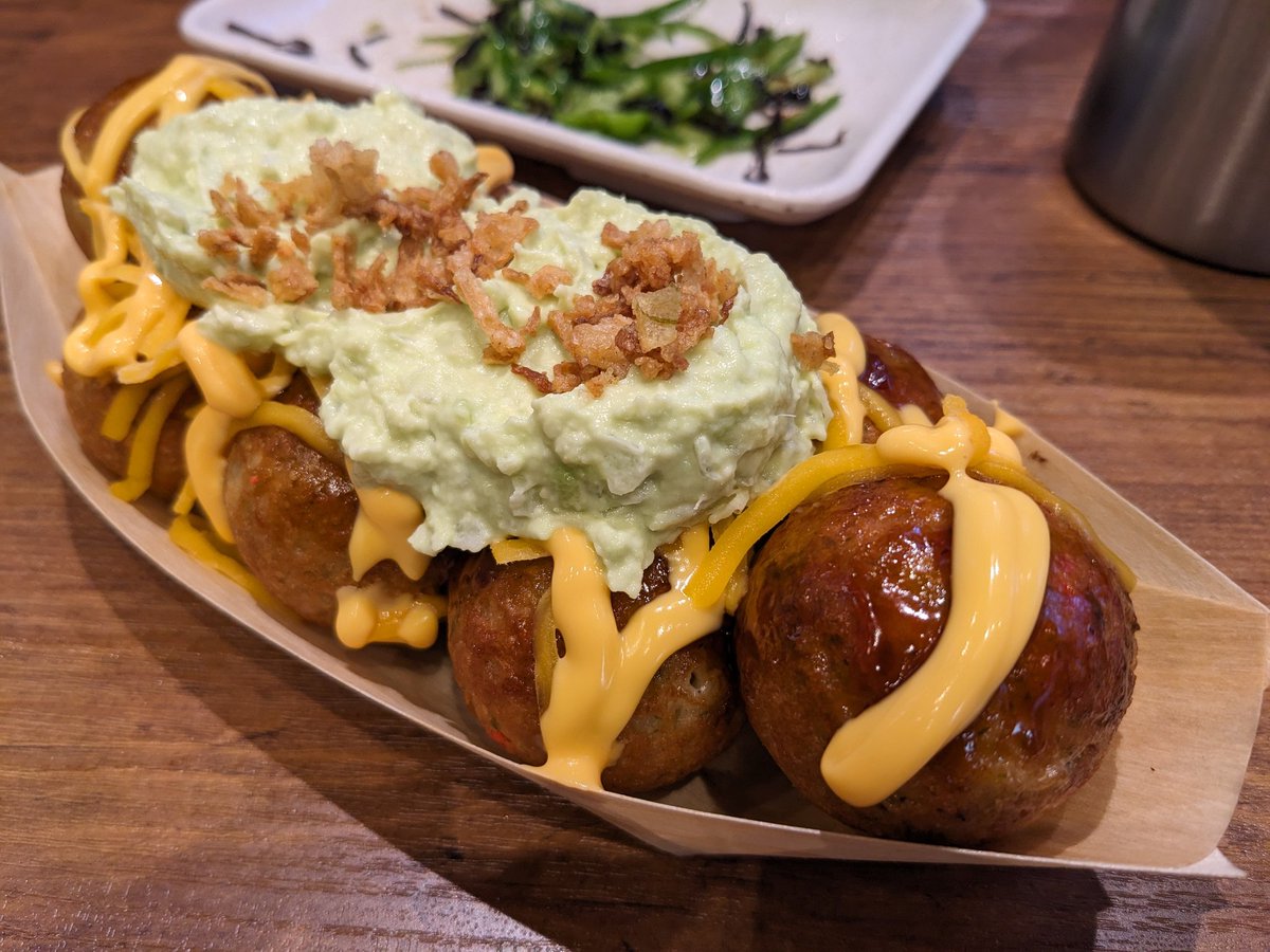 Dodger Stadium guac &amp; cheese whiz takoyaki <a href="/gindaco_jp/">築地銀だこ【公式】</a>