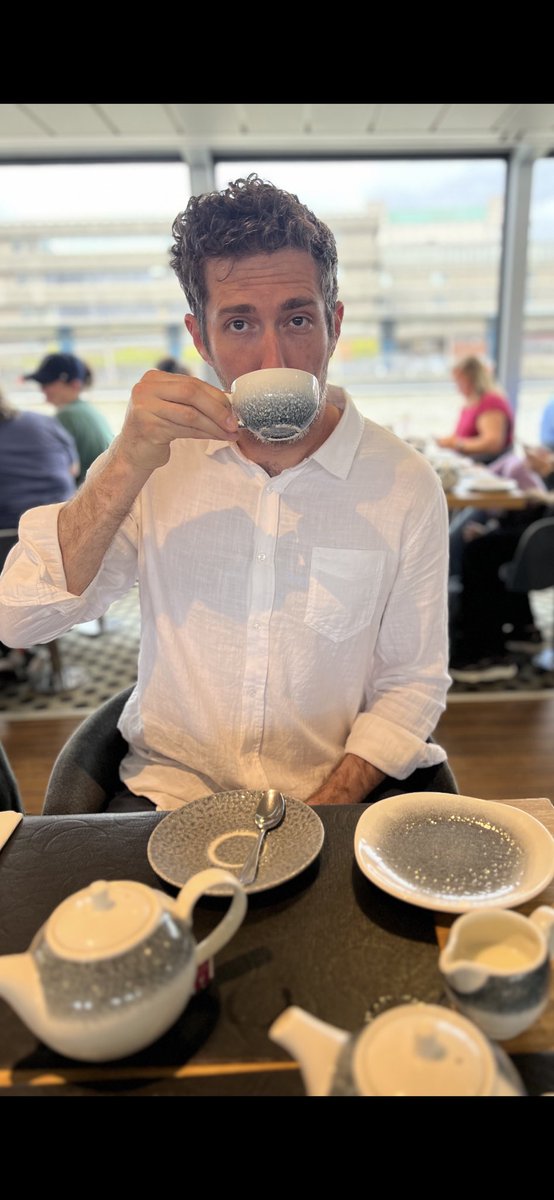 Dr. Glaucomflecken tweet media