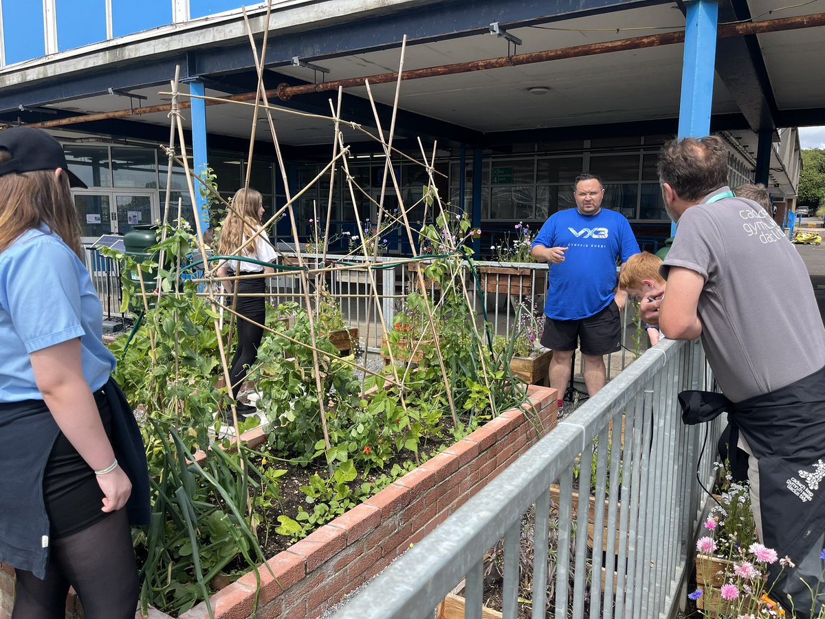 We did it!!! Incredibly proud of our Eco team for achieving our 3rd Green Flag award 💚🌿 Lots of new projects to share with Matt from Eco-Schools/ @KWT_East Very proud teacher moment and a fine way to end the week! Congratulations to everyone who played a part 💚💚💚