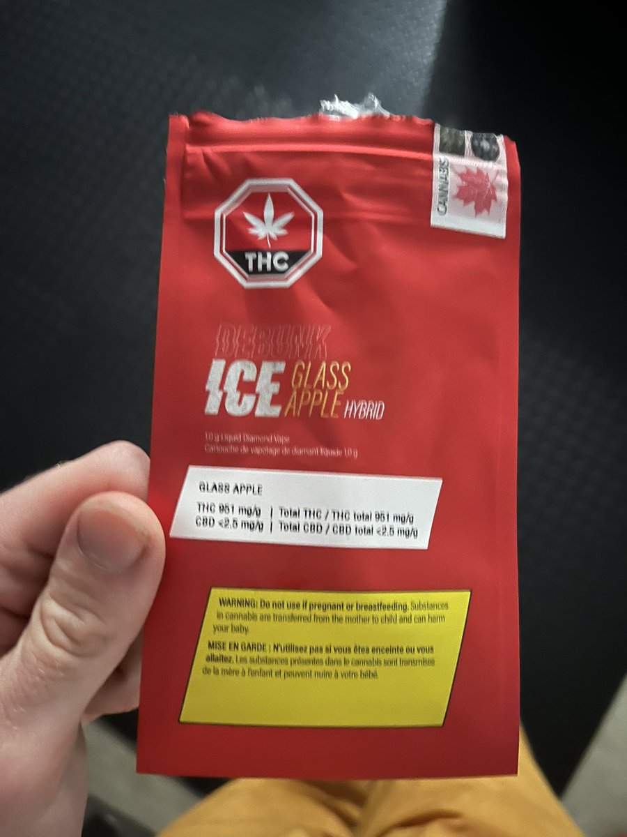 TFleck403's tweet photo. Yesterday 2nd Gym FLC 95.1%
#THC #CBD #Dabs #Hybrid #DebunkIce #GlassApple
#510Cart #DabWax #High #HighTHC #HighTimes #HMP
#GymLife #GymRat #Gym 
#WaxOut #9090Stretch 
#FullSplit #10k #20kAllDay
#HighGradeMarijuanaSmoke
#StrawberryWatermelon
#C4 #PreWorkout #SideShuffle #Cannabis https://t.co/VorjQpHydh