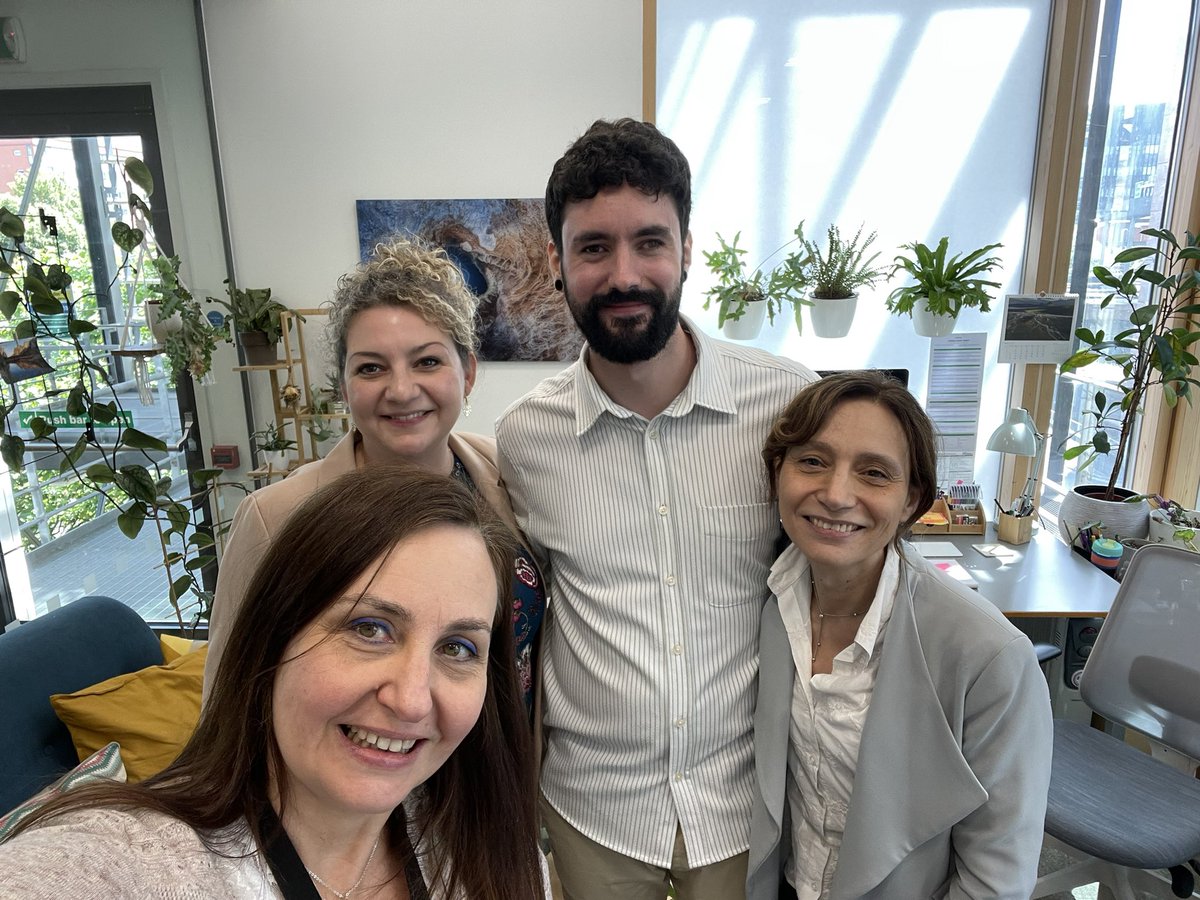 ddelneri's tweet image. Congratulations to Jose @joseE9tres for passing his viva ! The last aromagenesis @aromagenesis student made through the line!
