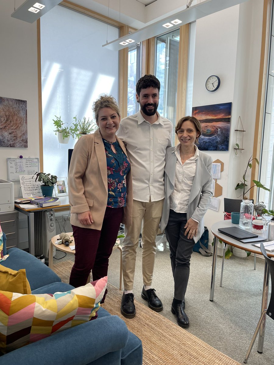 ddelneri's tweet image. Congratulations to Jose @joseE9tres for passing his viva ! The last aromagenesis @aromagenesis student made through the line!