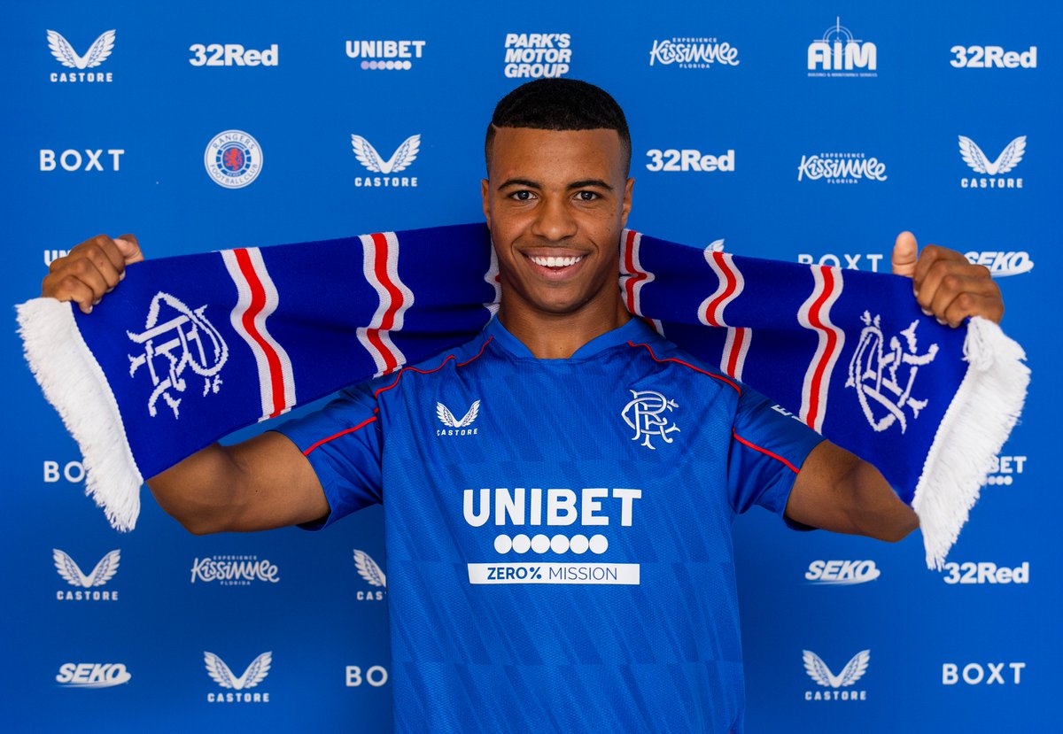 The scarf pic you need to start your weekend.