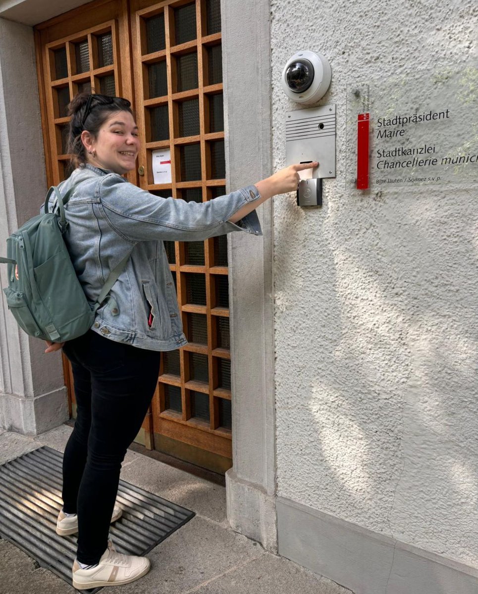 Vamos! Wir haben heute unsere Listen für die Bieler Wahlen eingereicht!
5 Kandidierenden für den Gemeinderat &amp; 30 für den Stadtrat setzen sich ein für einen sorgsameren Umgang mit Ressourcen - von Umwelt bis zu Finanzen. GLP wirkt - heute für morgen!
#BielBienne #Biel #WahlBiel24