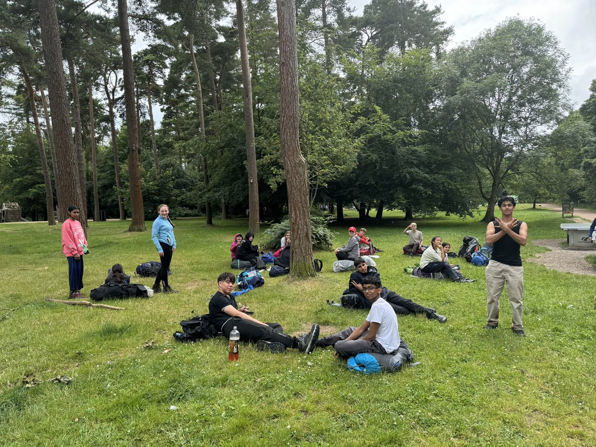 After a much wetter second day our Bronze groups have completed their final expedition - well done to all of our teams! 🥾🌧️