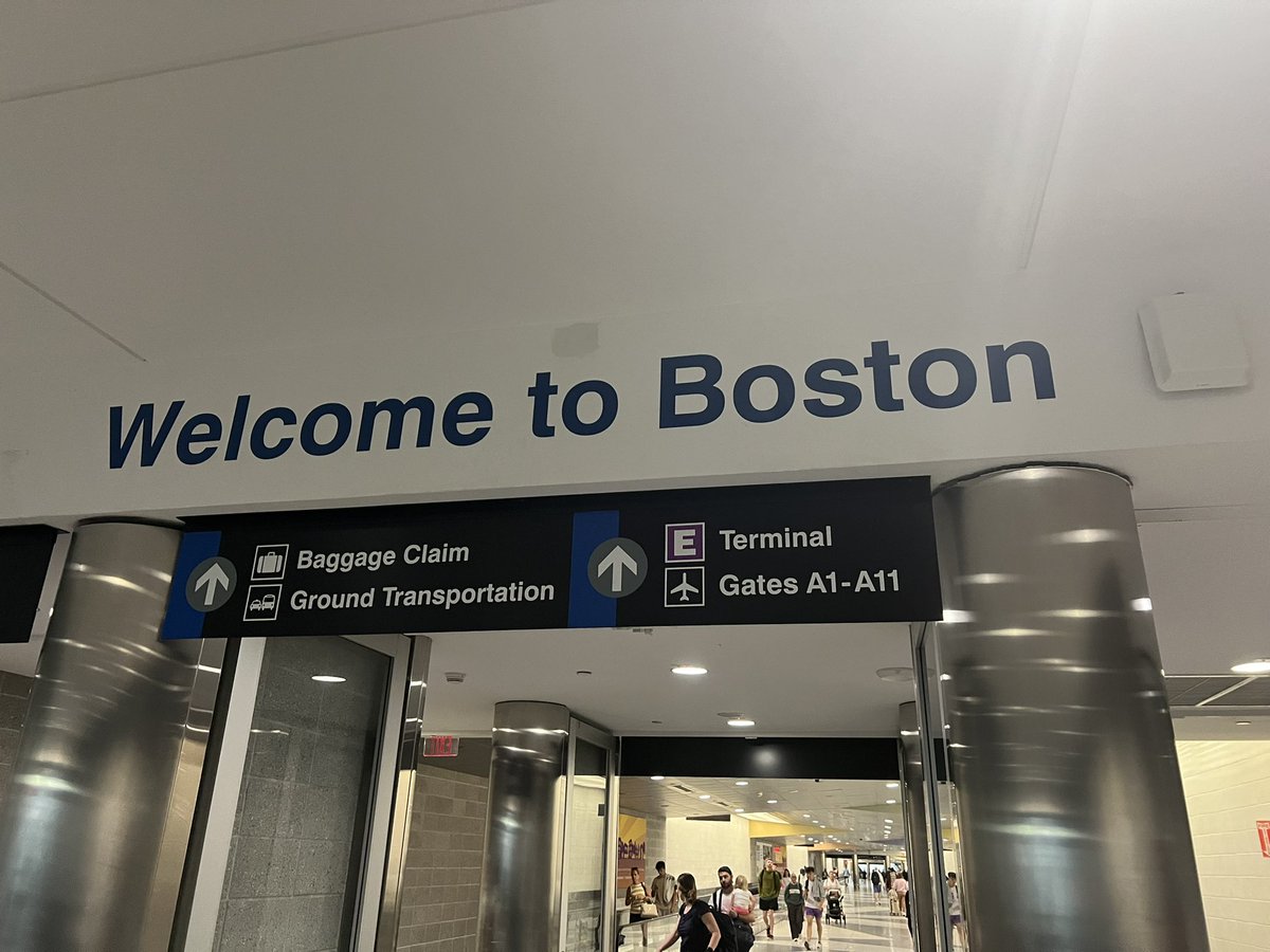 PhysicsDave1227's tweet photo. Never been to Boston in the fall… or any other time for that matter. 

Made it for @AAPTHQ #aaptsm24 https://t.co/sDrOj8gnQt