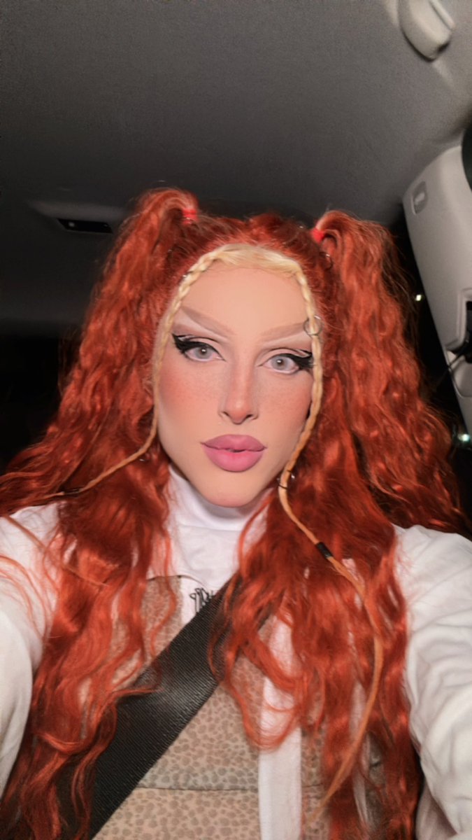 di_egomartins's tweet photo. the drag/the face https://t.co/LWxjmHuK4D