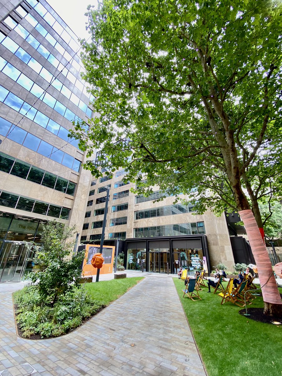 Great to see over 150 guests at the Retrofitting First <a href="/Bisnow/">Bisnow</a> event yesterday. The newly completed building was looking great in the sun.  For more info see: dsq.london/buildings/offi… or contact <a href="/CBRE_UK/">CBRE UK</a>