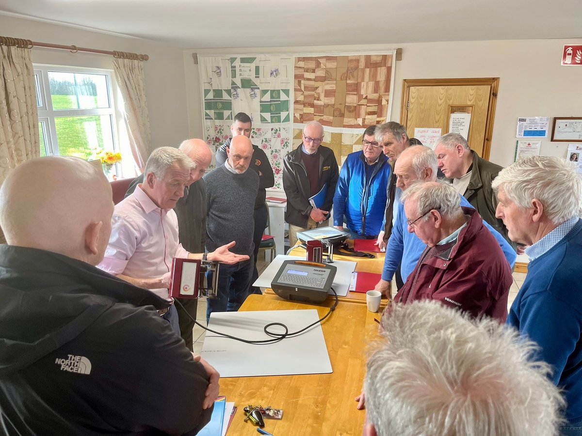roscommoncoco's tweet photo. 📢Through its work with An Gardai, a #Property #MarkingMachine education #workshop was organised by #Roscommon County Council in conjunction with An Garda Síochana through itsJoint Policing Committee (JPC), facilitated by  Chris Roe of #Telesis #MarkingSystems.

#YourCouncilDay https://t.co/sqZx2MpLTo
