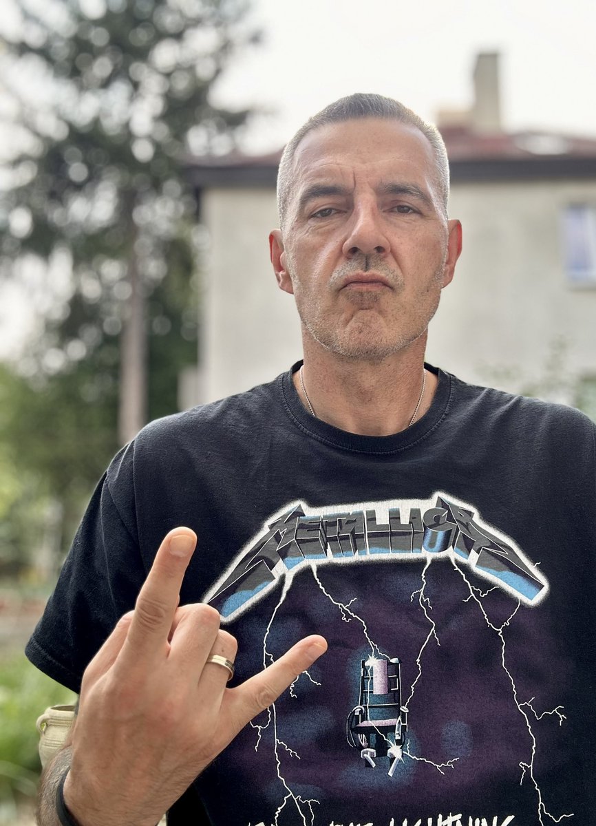 Zielony666's tweet photo. Na Galowo \m/
Bawcie się tam w Stolicy na @Metallica Ekipo, ja w robocie kurła… #Metallica #Warszawa #OverkillPL https://t.co/DFWms3UeOG