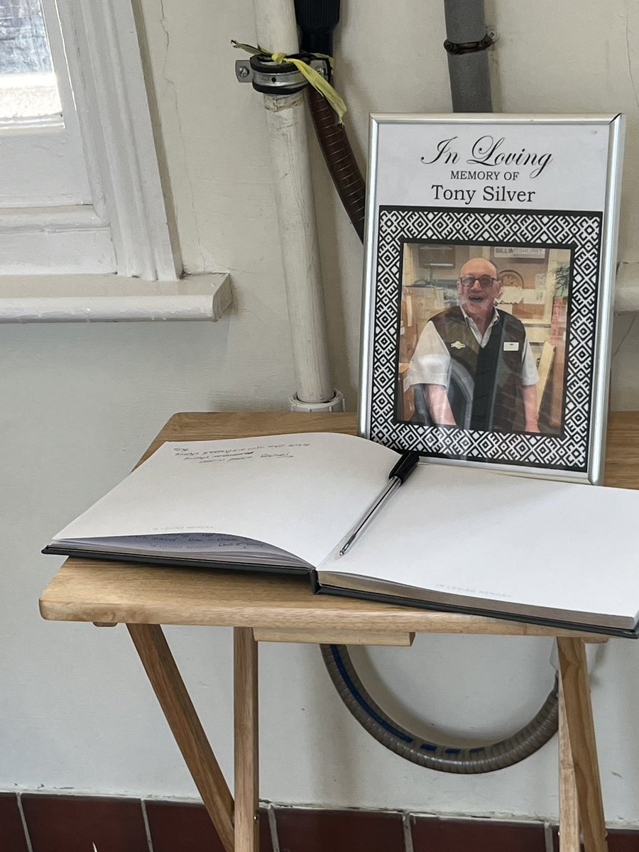 The funeral today of our wonderful station master at Billingshurst, Tony Silver.  A full church and a full memorial book tell their own story about public service and how we must value it.  <a href="/SouthernRailUK/">Southern</a>