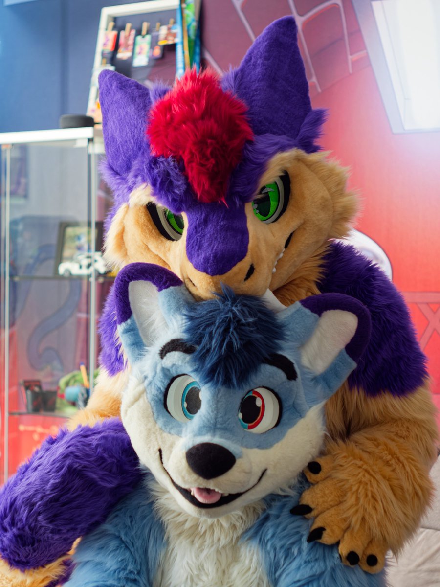 Starting my first fursuit friday with this cutie  :>
<a href="/FoxKasco/">Kasco | @kasco.bsky.social</a> 

🧵 <a href="/FurNEkkoCr/">FurNEkko Creations ⸸ NEkko</a> 
📸 Thorri 

#fursuitfriday #fursuit #sergal