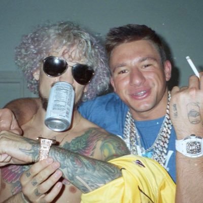 Dinhtrungdung tweet media