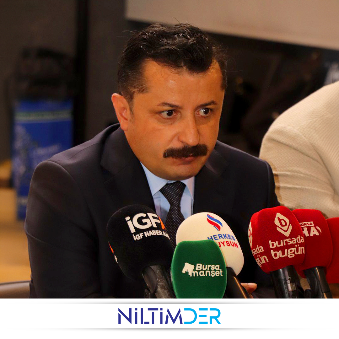 niltimder's tweet photo. Türkiye’nin Parlayan Yıldızı: NİLTİMDER Başkanı Olgun Karabiber, Nilüfer Ticaret Bölgesi’nin gelişimi hakkında bilgi verdi. Bölgenin Türkiye çapında tanınmasını hedeflediklerini ve 3 bin firmanın faaliyet gösterdiği bölgede 30 bin kişiye istihdam sağlandığını belirtti. https://t.co/N3TQcrot4w