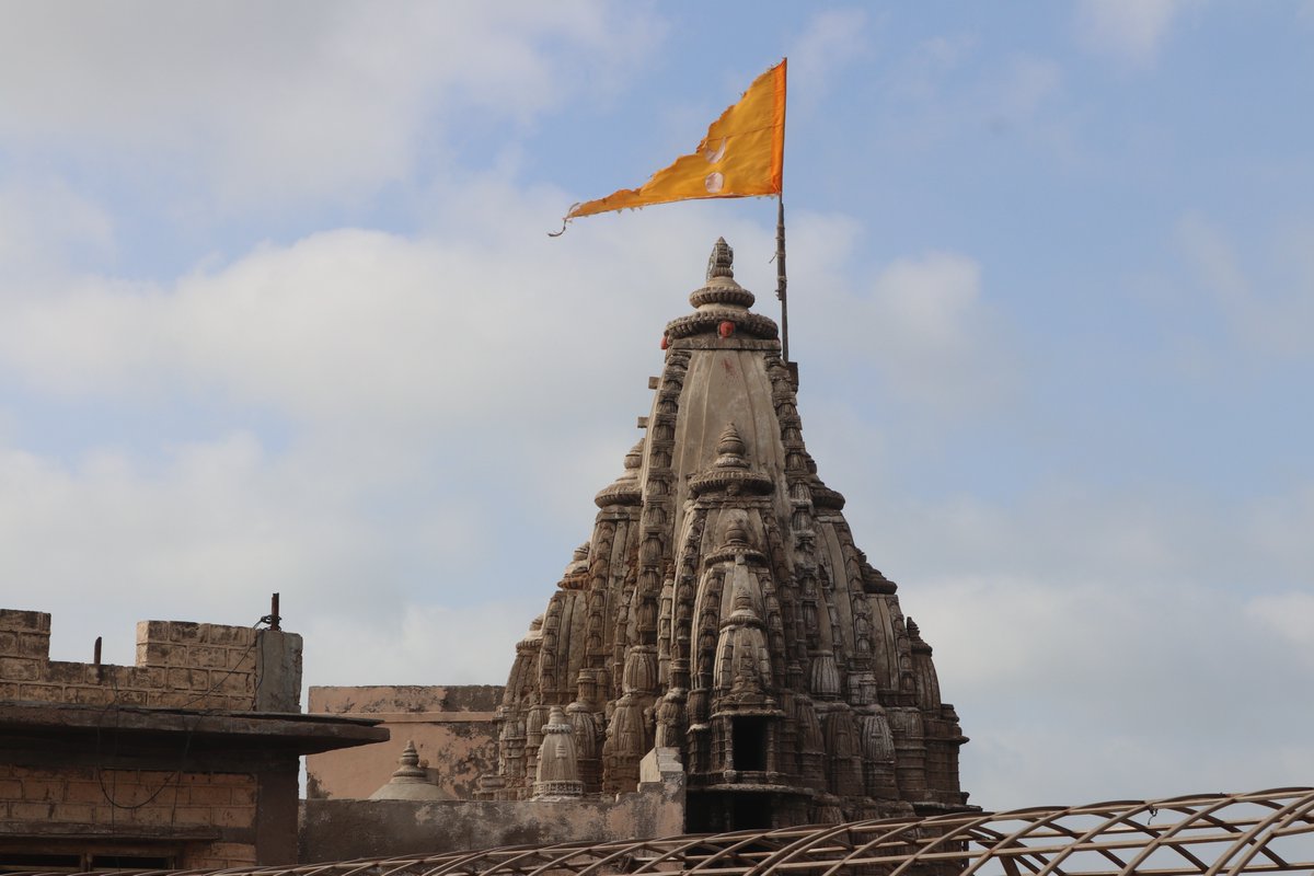 And what is a trip without so many tirtha darshana.. began and ended the yatra, as is our practice, with deva darshana. May they guide our Rashtra, in current times and the even challenging times to come.