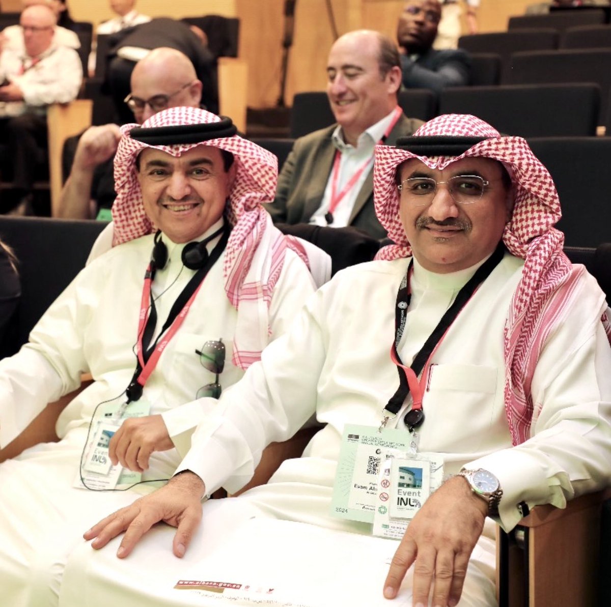 ليس أجمل من ثنائية للوطن  
في محفل دولي إبداعي .

 سعدت برفقة أمين الأحساء 
م . عصام الملا في الجلسة 
 ( المغلقة ) لممثلي المدن المبدعةفي مؤتمر اليونسكو 
٢٠٢٤ م  بالبرتغال .
المملكة أظهرت حضوراً لافتاً 
ومؤثراً على مسرح الحدث 
جسّد تطلعات وطموحات 
القيادة عبر رؤية الوطن٢٠٣٠