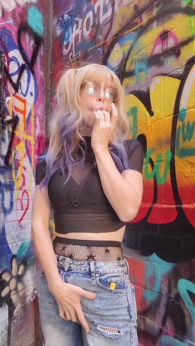 This girl is open for customs, and my drop box is full of filth ;) https://t.co/CTq0FPLEEO<a href="/tag/lingerie"class="tags"><span>#lingerie</span></a><a href="/tag/kink"class="tags"><span>#kink</span></a><a href="/tag/christmaskink"class="tags"><span>#christmaskink</span></a>