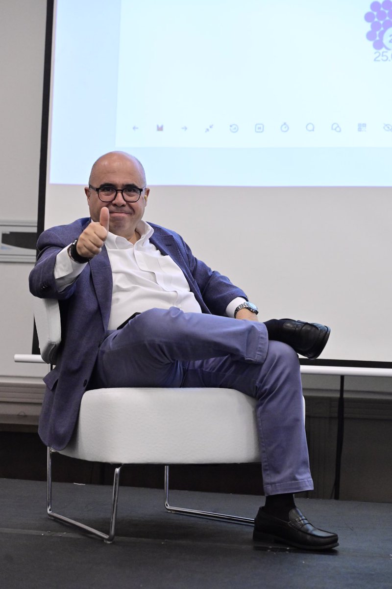 🚀🤖💼 Emprendimiento, IA y auditoría: una combinación poderosa. La inteligencia artificial impulsa la innovación en los negocios y mejora la precisión en auditorías. ¡Adelántate al futuro y transforma tu empresa! #Emprendimiento #IA #Auditoría #Innovación #34FòrumAuditoria