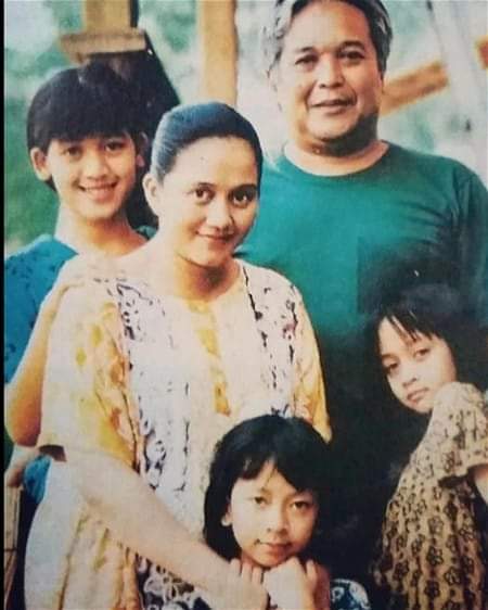 B3doel___'s tweet photo. Haiyo tebak foto ini di film apa....
yg tau kumpul sini guys😊🥰 https://t.co/43fzrnFSw8