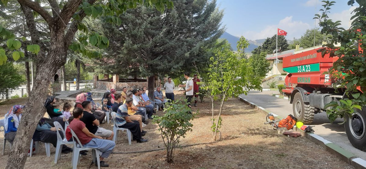 mersinobm's tweet photo. Tarsus’ta Yangın Gönüllülerine Eğitim Verildi
https://t.co/St1nrApCXA https://t.co/bjJm8EAjG3