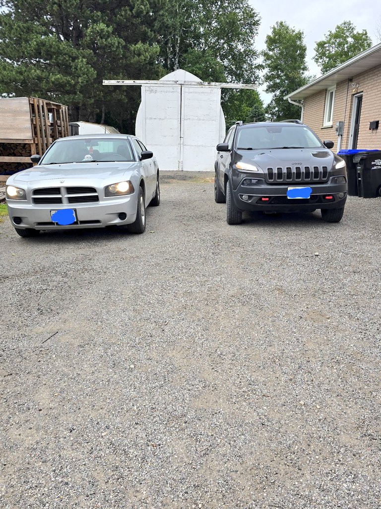 Jdtrucks20's tweet image. Which car to use today?