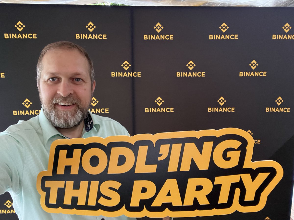 join_crypto's tweet photo. Happy anniversary @binance! 
#binanceturns7 https://t.co/ja2xGuuZEF