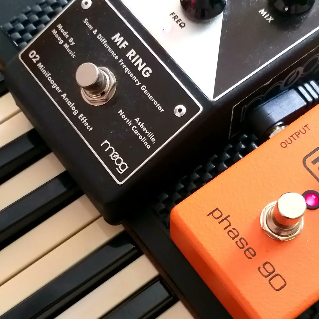 paolocercato's tweet image. Prova nuovo set.. 🎶 💥 
#MFRing #Phase90 #RingModulator