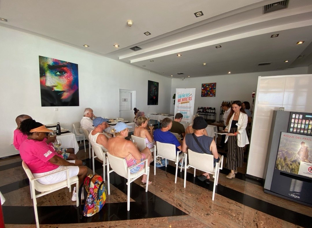 Arianna Arena tweet media