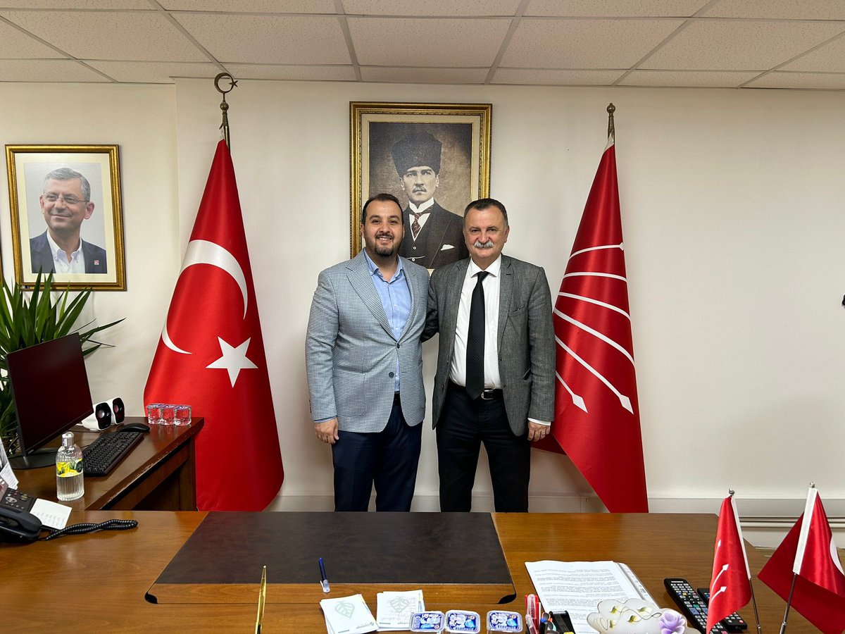 Sevgili dostum, değerli yol arkadaşım Çankaya Belediyesi CHP Meclis Grup Başkanvekili Fırat Seyman'ı ziyaret ederek güzel bir sohbet gerçekleştirdik. Gösterdiği ilgi ve konukseverliğe teşekkür ediyorum.
