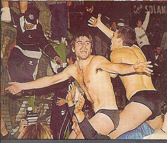 Se cumplen 21 años del ascenso logrado en la B Nacional 2002/03. Los Vengadores rompieron la maldición en Caballito. Vaya un humilde reconocimiento para quienes lo lograron. Siempre estarán en el corazón de los cerveceros.